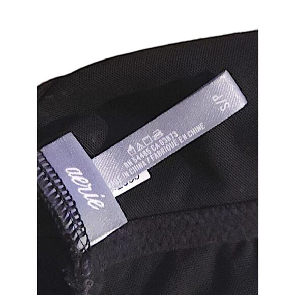 Under Armour Sports Bra Padded Small and AERIE Lace Bra Wirefree Size XSmall - Picture 2 of 5